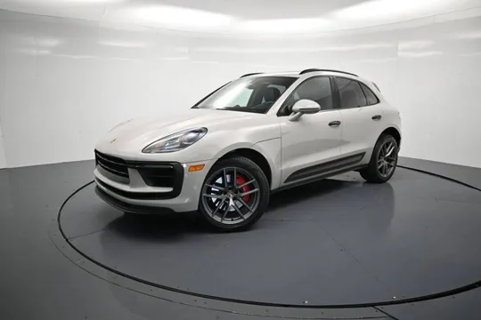 2022 Porsche Macan S