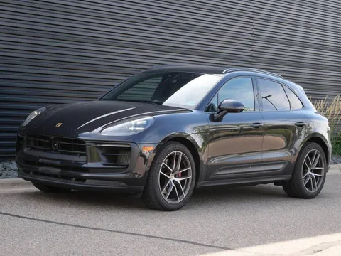 2022 Porsche Macan S