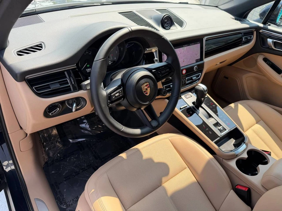 2022 Porsche Macan S - Image 4 of 5