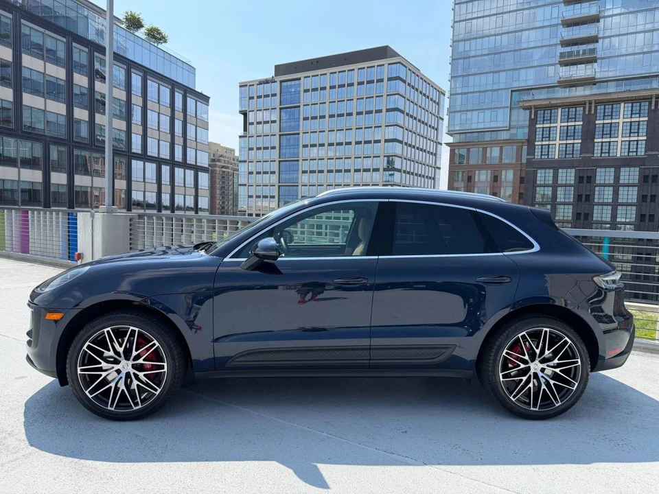 2022 Porsche Macan S - Image 2 of 5