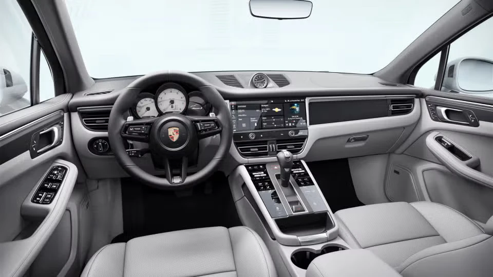 2022 Porsche Macan S - Image 27 of 31