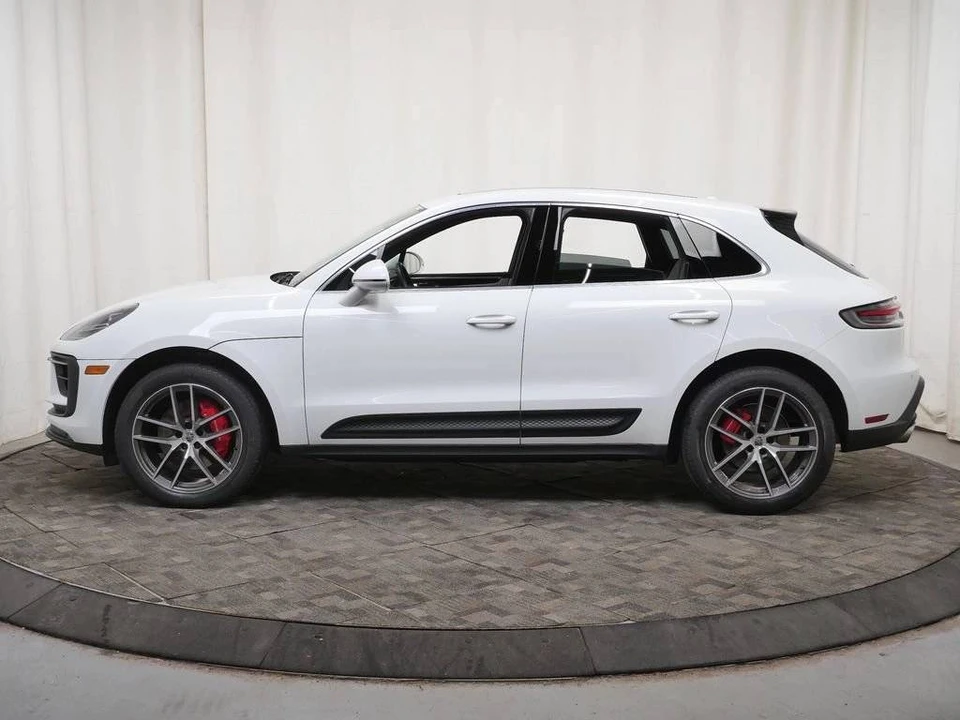 2022 Porsche Macan S - Image 2 of 5