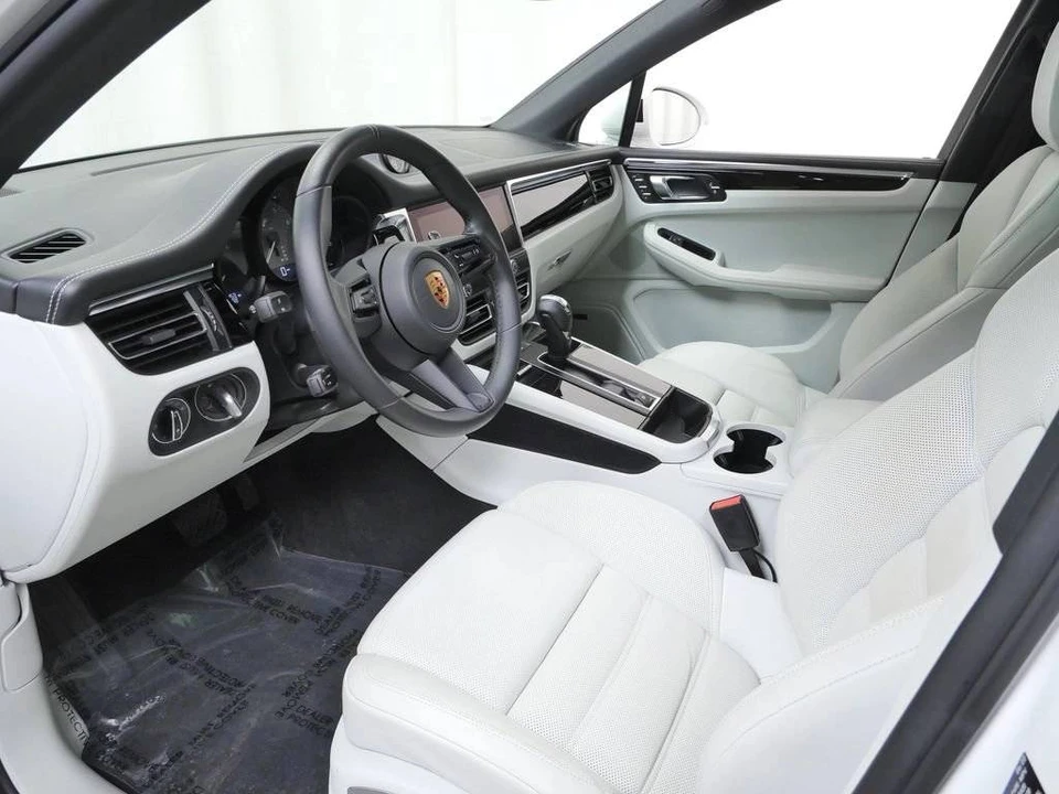 2022 Porsche Macan S - Image 4 of 5