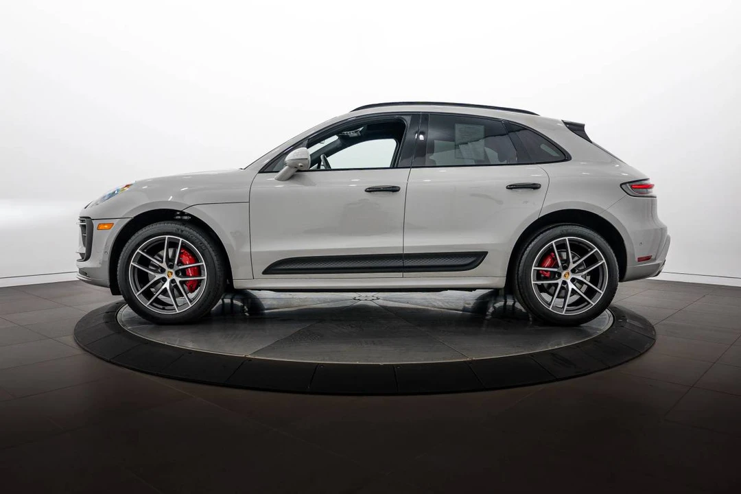 2022 Porsche Macan S - Image 2 of 5