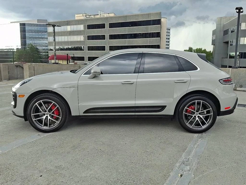2022 Porsche Macan S - Image 2 of 5