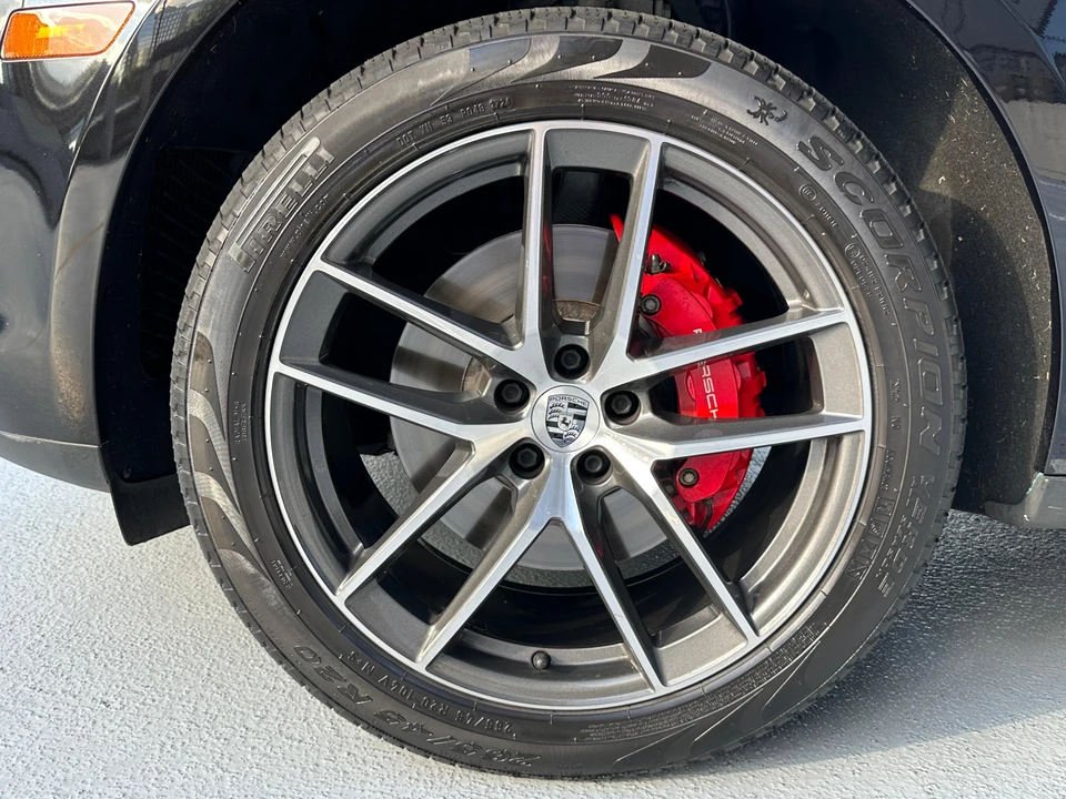 2022 Porsche Macan S - Image 24 of 31