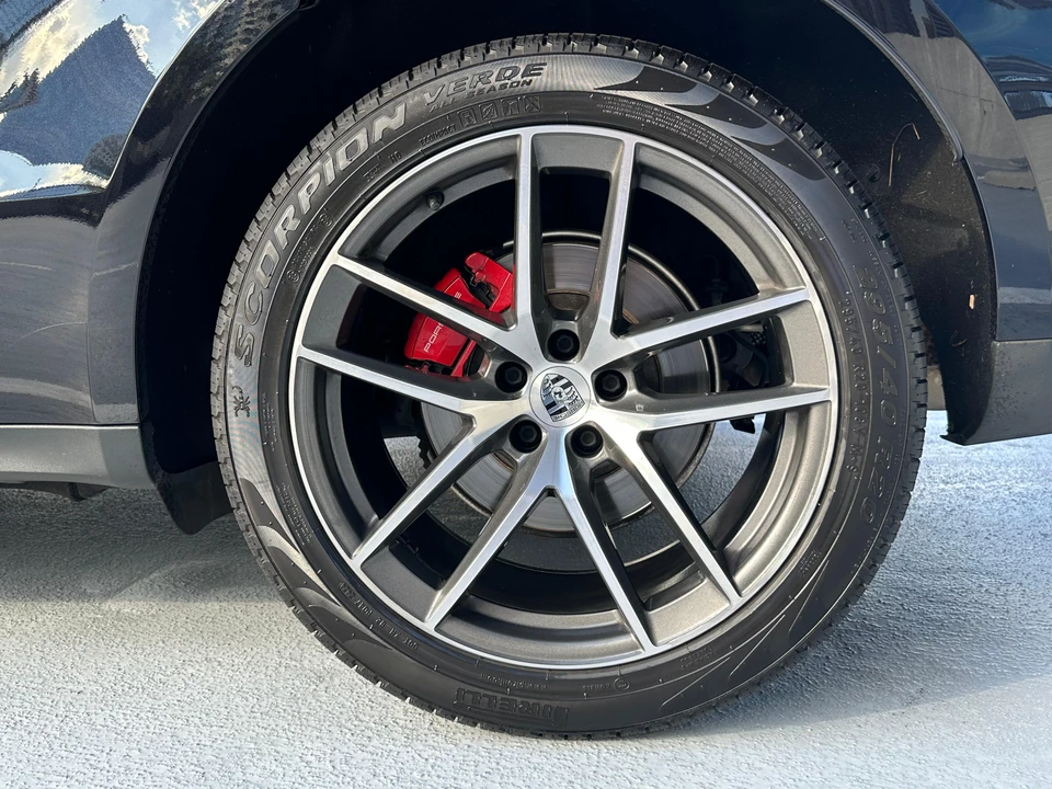2022 Porsche Macan S - Image 25 of 31