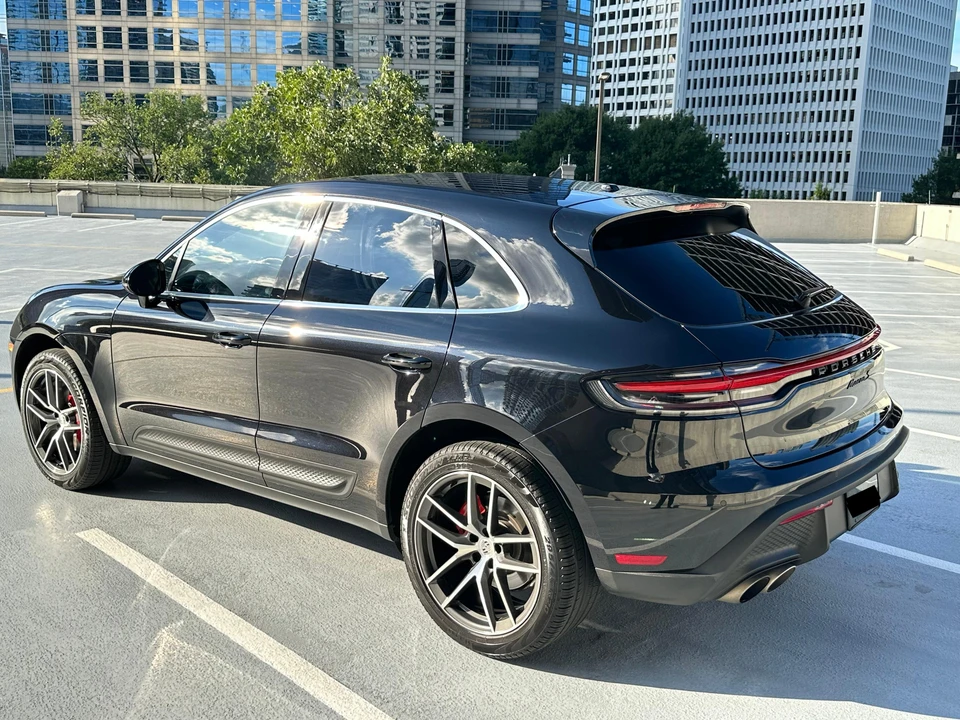 2022 Porsche Macan S - Image 11 of 31