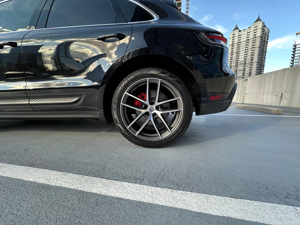2022 Porsche Macan S - Image 19 of 31