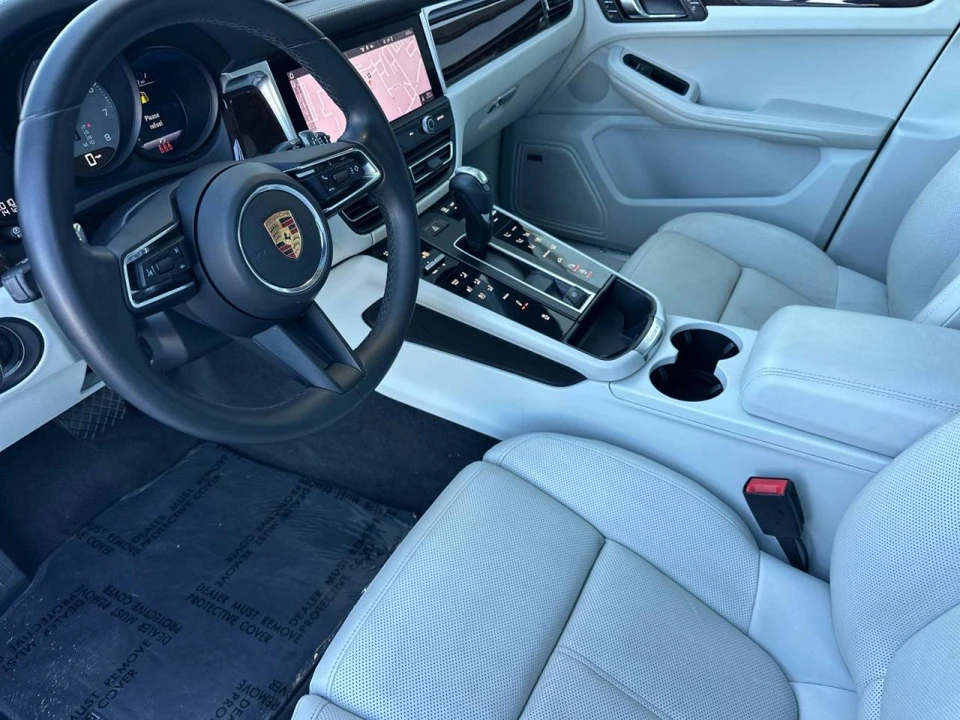 2022 Porsche Macan S - Image 4 of 5