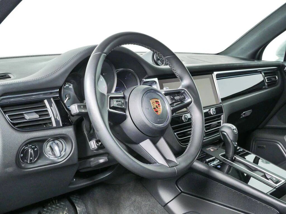 2022 Porsche Macan S - Image 4 of 5