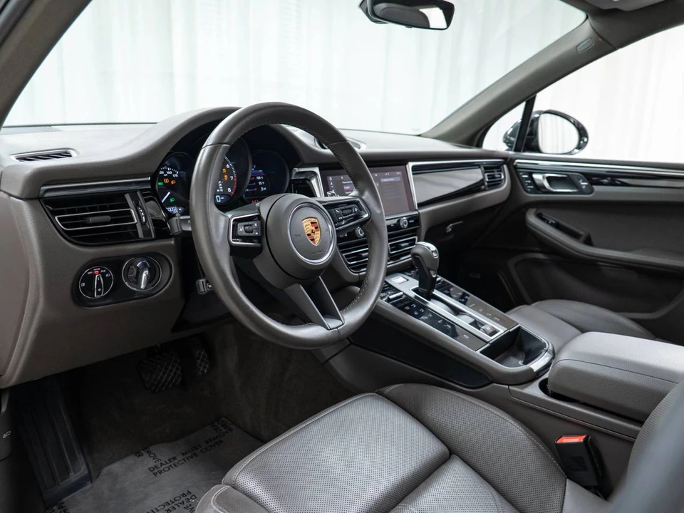 2022 Porsche Macan S - Image 4 of 5
