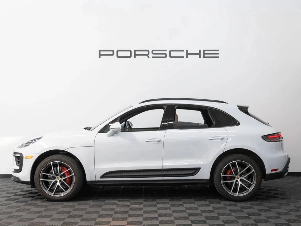2022 Porsche Macan S - Image 2 of 5