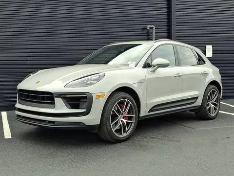 2022 Porsche Macan S