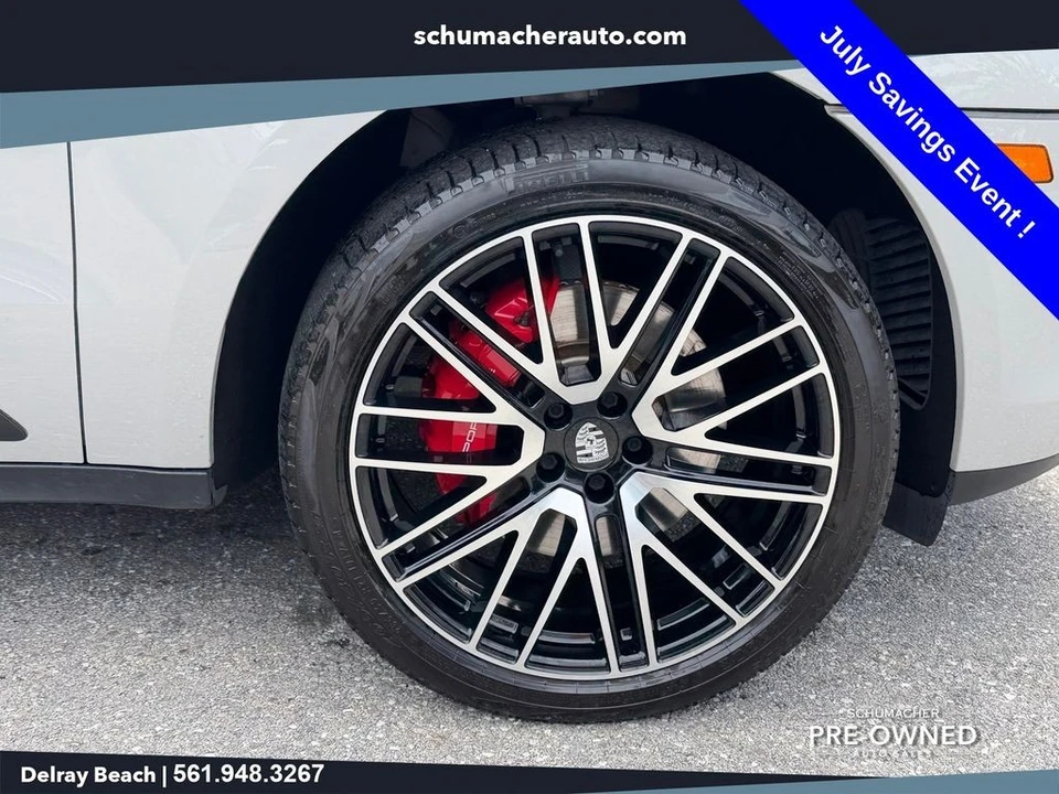 2022 Porsche Macan S - Image 9 of 30