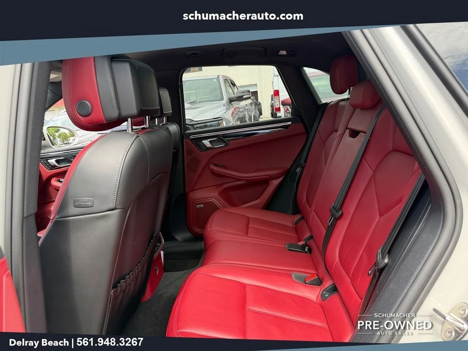2022 Porsche Macan S - Image 12 of 30