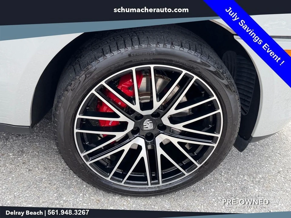 2022 Porsche Macan S - Image 19 of 30