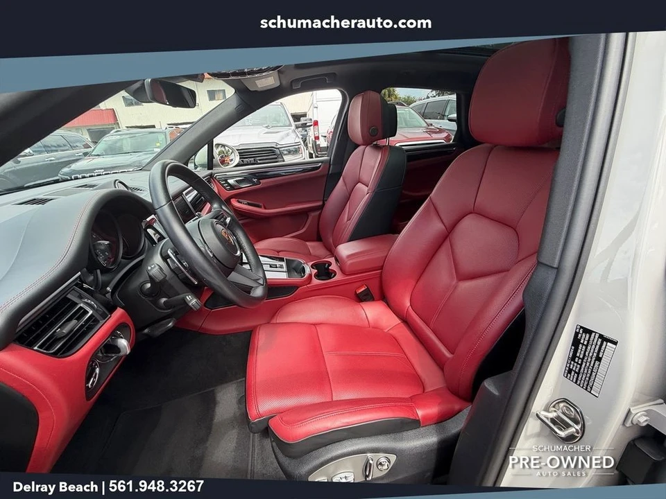 2022 Porsche Macan S - Image 10 of 30