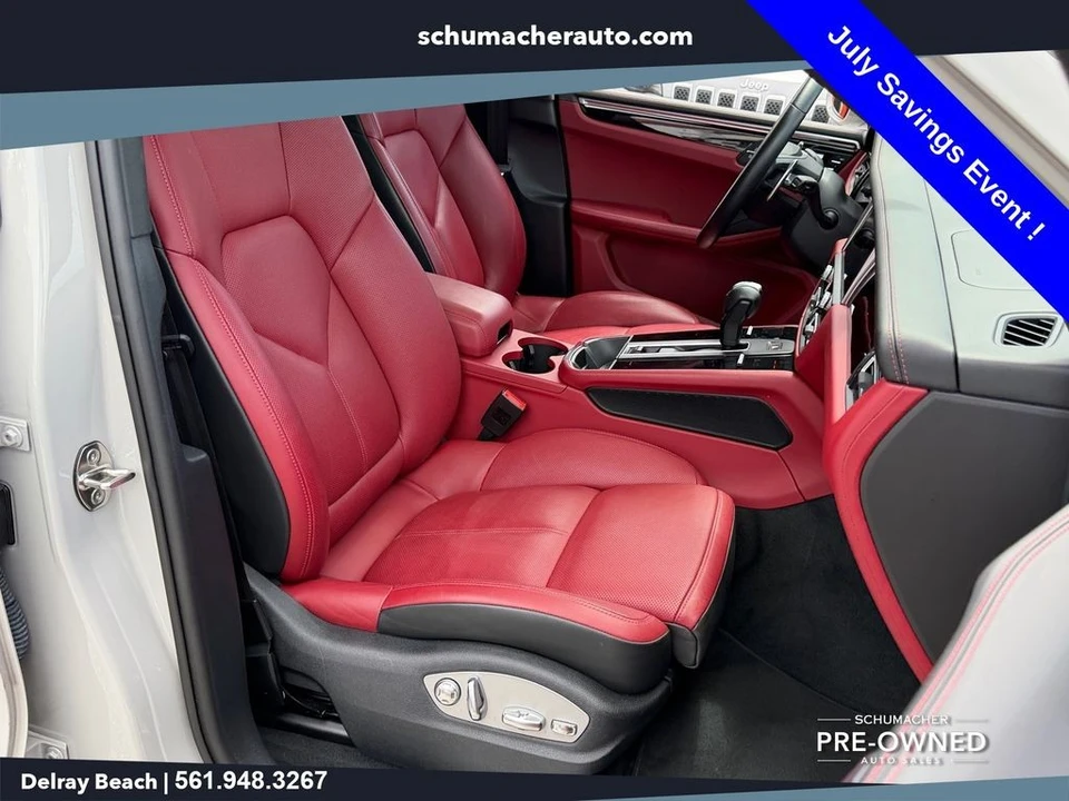2022 Porsche Macan S - Image 18 of 30