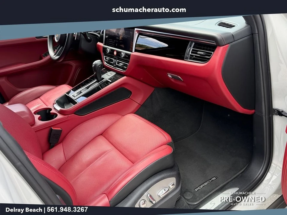 2022 Porsche Macan S - Image 17 of 30