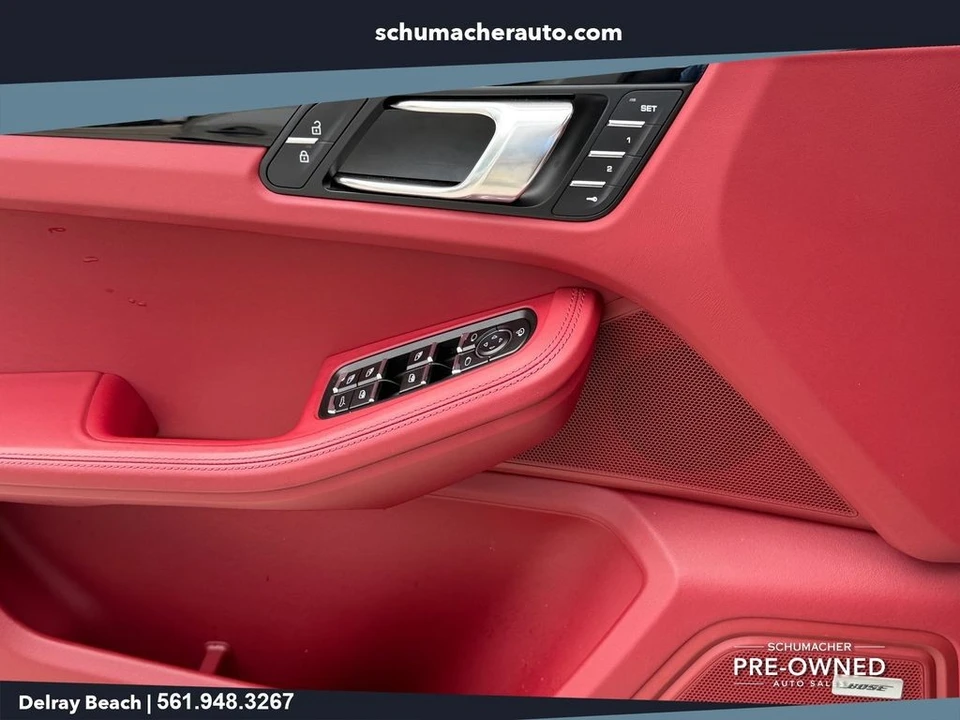 2022 Porsche Macan S - Image 27 of 30
