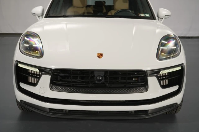 2022 Porsche Macan S - Image 10 of 21