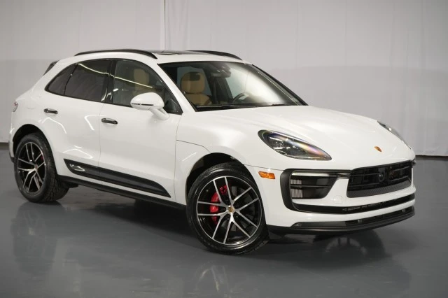 2022 Porsche Macan S - Image 16 of 21