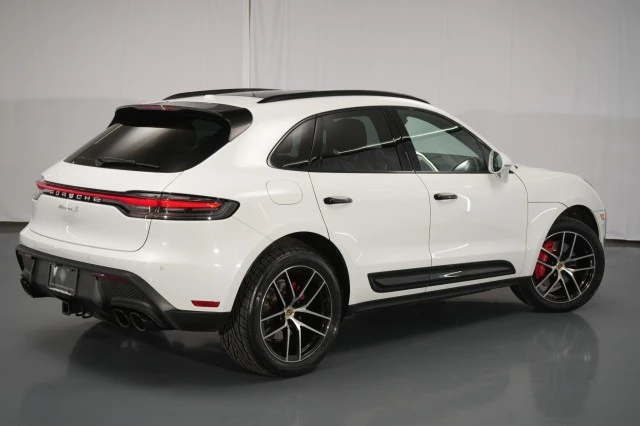 2022 Porsche Macan S - Image 18 of 21