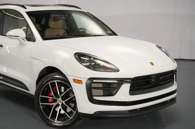 2022 Porsche Macan S - Image 14 of 21