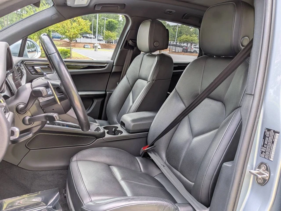 2022 Porsche Macan S - Image 5 of 5