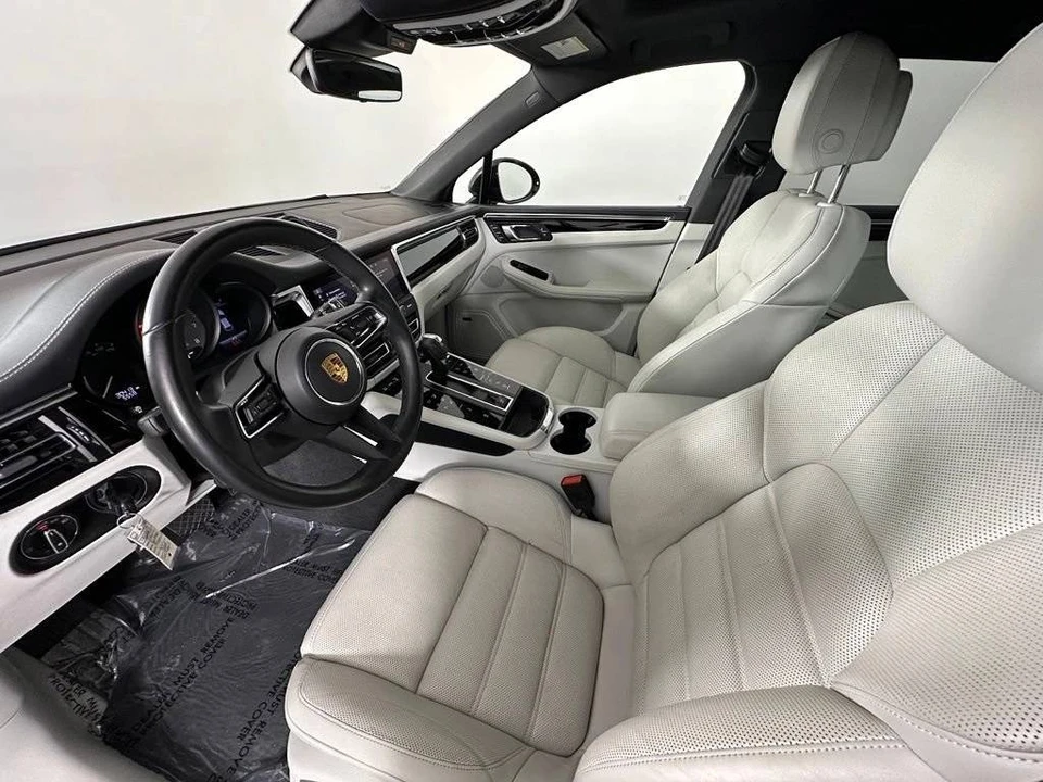 2022 Porsche Macan S - Image 4 of 5