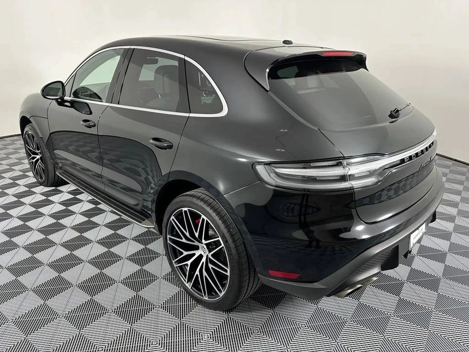 2022 Porsche Macan S - Image 3 of 5