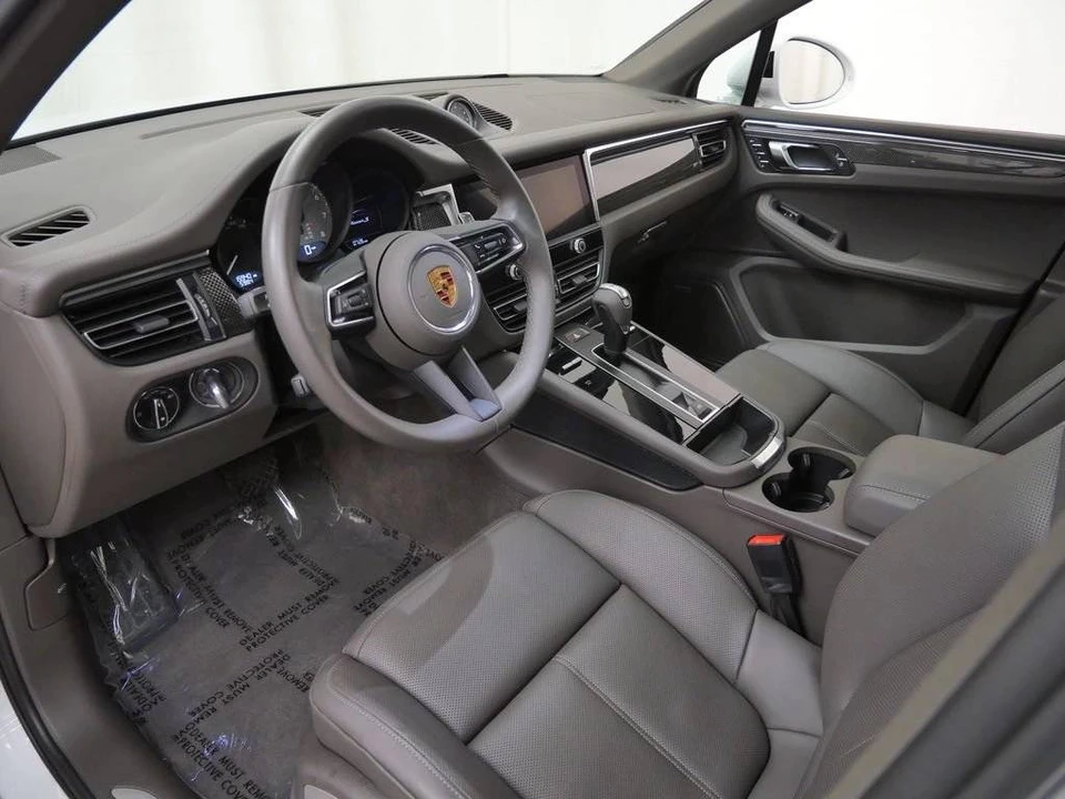 2022 Porsche Macan S - Image 4 of 5