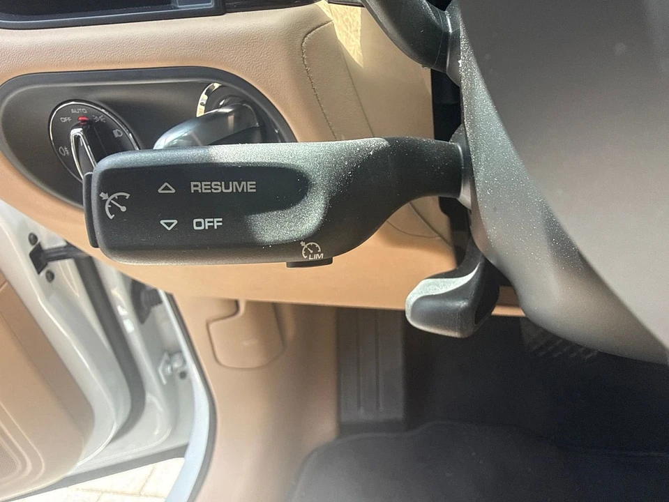 2022 Porsche Macan S - Image 19 of 31