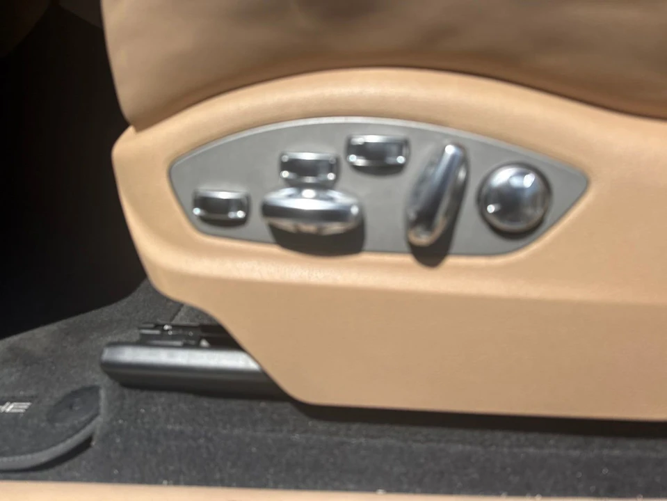 2022 Porsche Macan S - Image 12 of 31