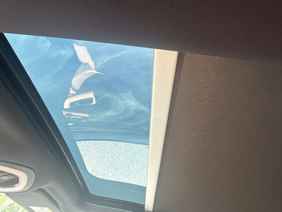 2022 Porsche Macan S - Image 16 of 31