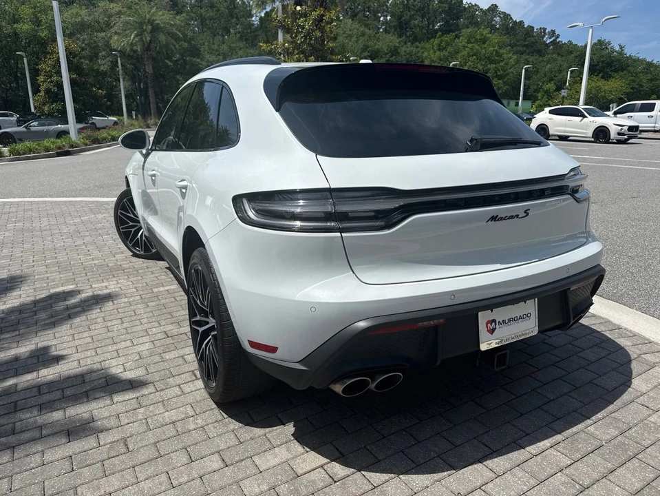 2022 Porsche Macan S - Image 2 of 31
