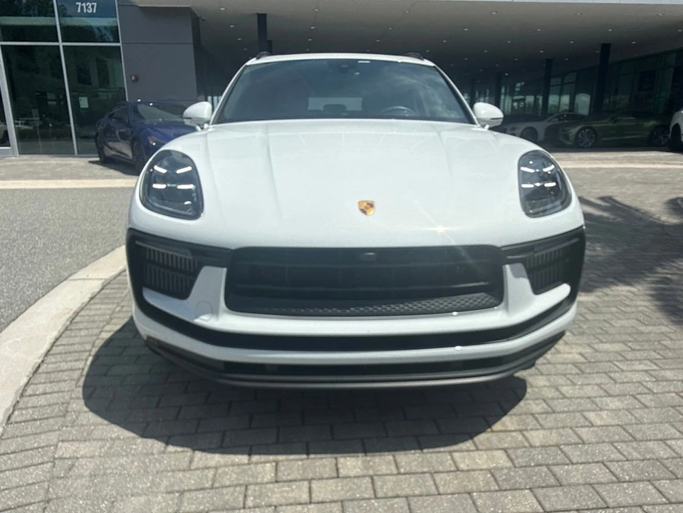 2022 Porsche Macan S - Image 7 of 31