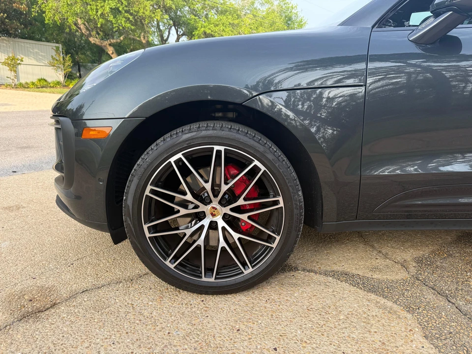 2022 Porsche Macan S - Image 10 of 31