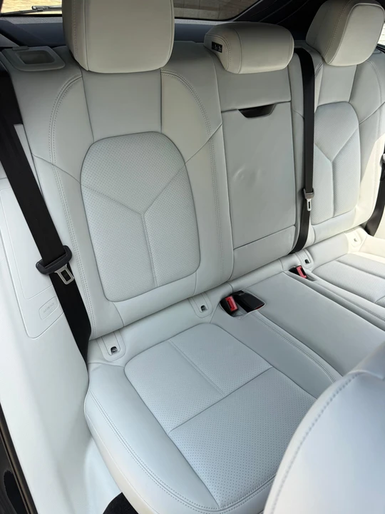 2022 Porsche Macan S - Image 19 of 31