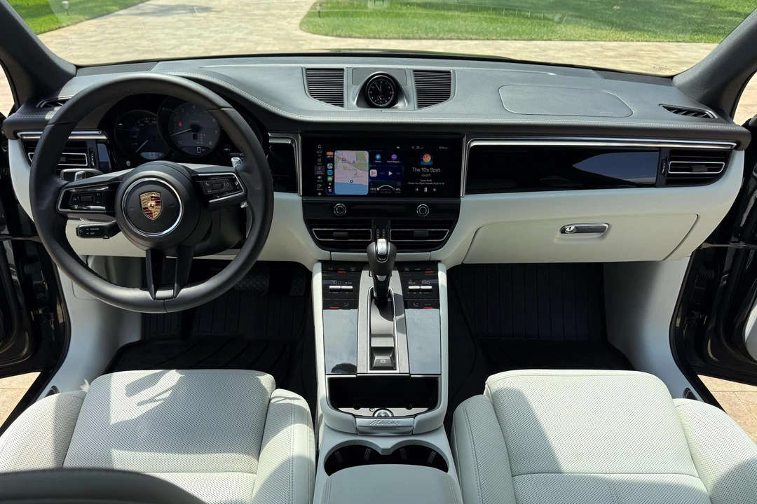 2022 Porsche Macan S - Image 14 of 31