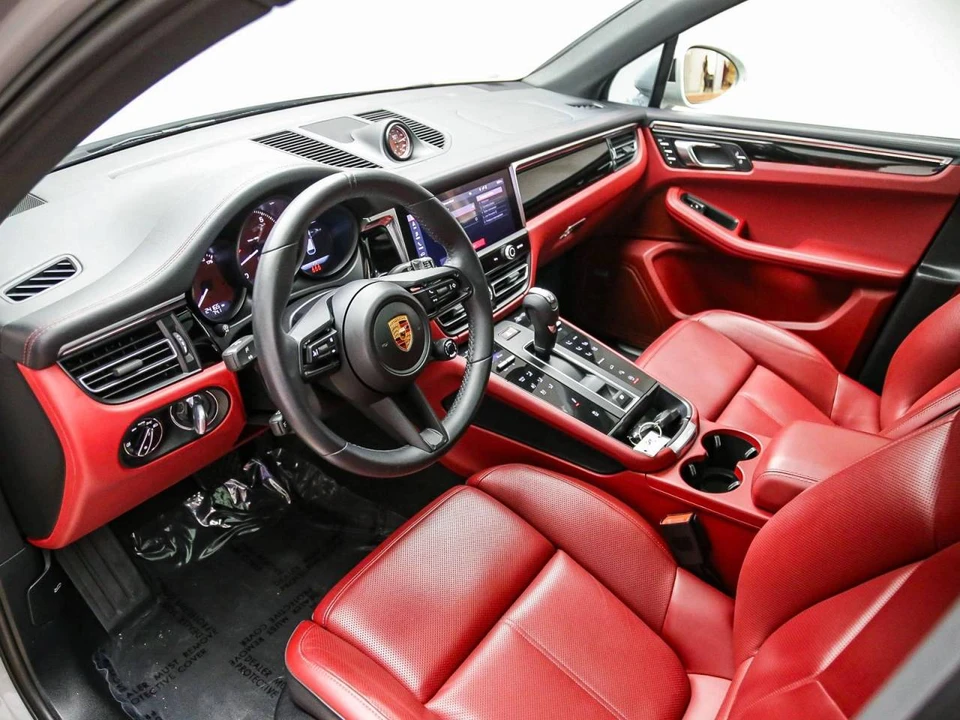 2022 Porsche Macan S - Image 4 of 5