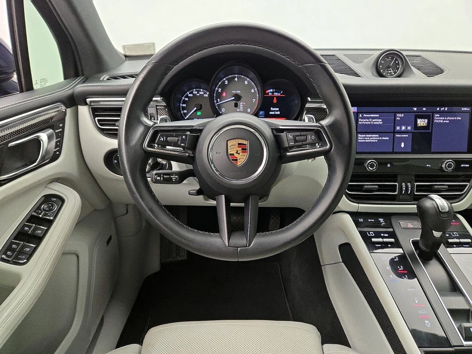 2022 Porsche Macan S - Image 11 of 26