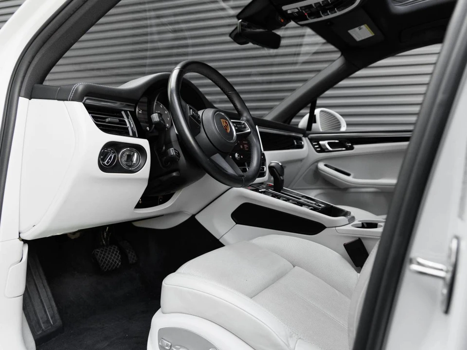 2022 Porsche Macan S - Image 4 of 5