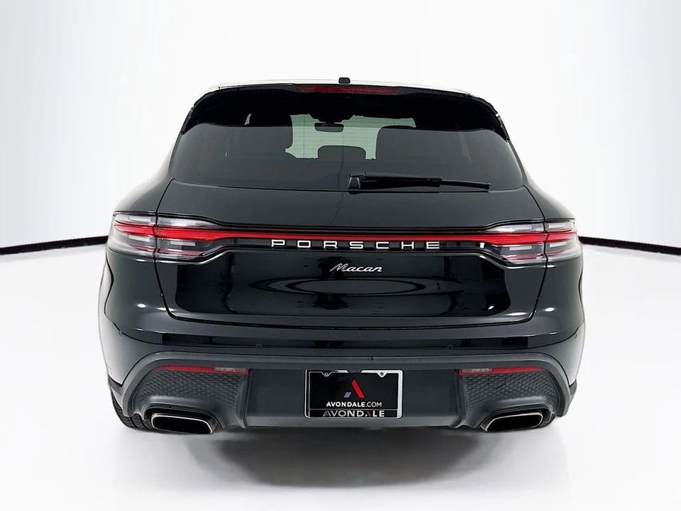 2022 Porsche Macan - Image 6 of 12
