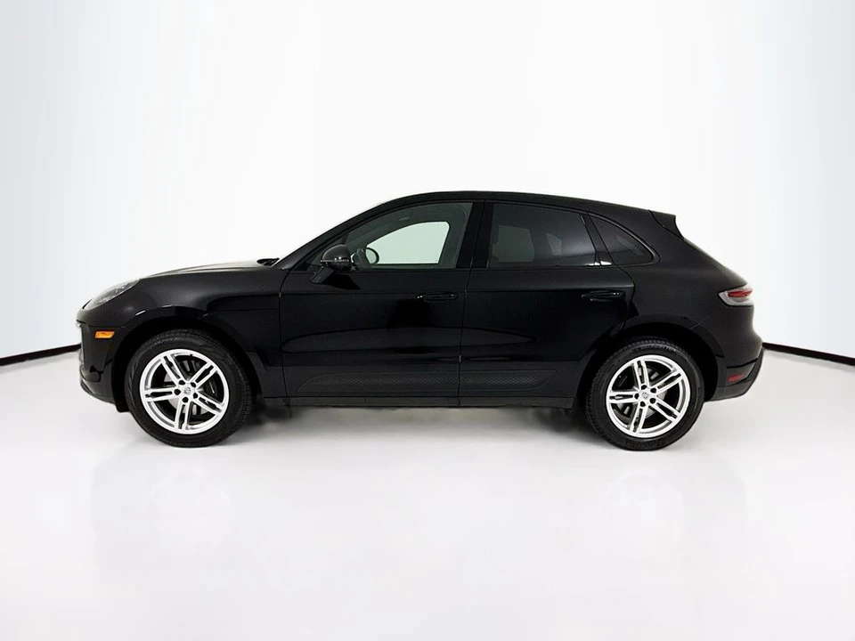 2022 Porsche Macan - Image 2 of 12