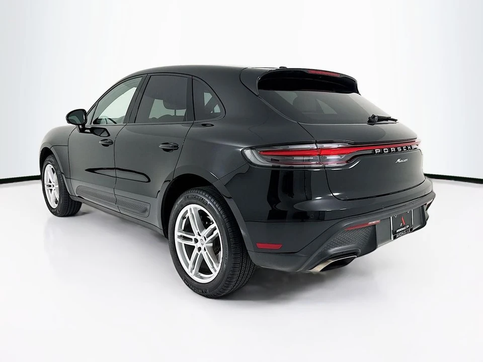 2022 Porsche Macan - Image 3 of 12