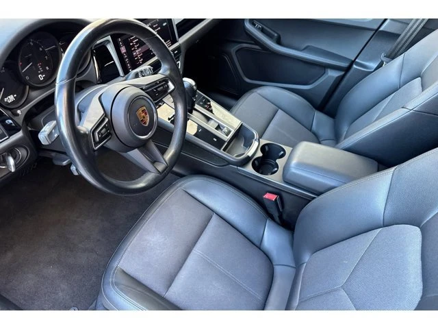 2022 Porsche Macan - Image 4 of 31