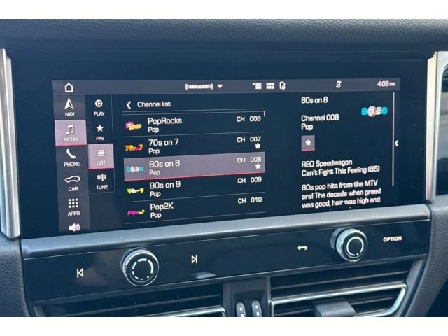 2022 Porsche Macan - Image 25 of 31