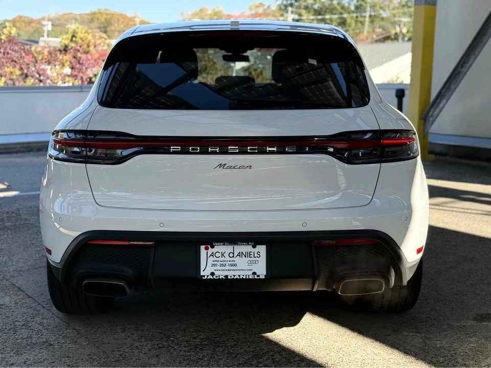 2022 Porsche Macan - Image 4 of 15
